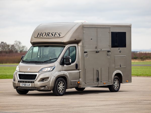 2019 3.5t A.M.Horseboxes
